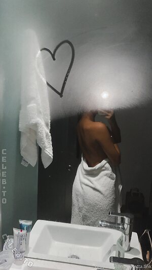 carlotta.bnk Nude Leaked Photo #24