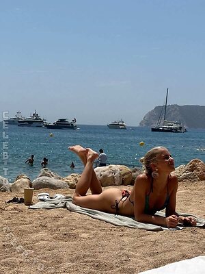 Caro Daur Nude Leaked Photo #45