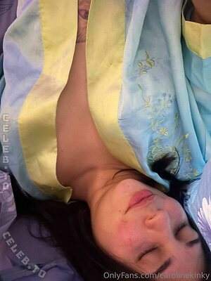 carolinekinky Nude Leaked Photo #34