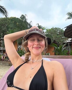 Cathi Nude Leaked Photo #20