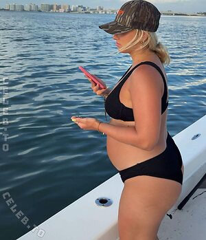 Cayla Vanderbaan Nude Leaked Photo #31