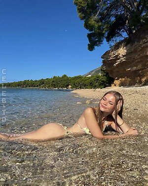 celine.fabienne Nude Leaked Photo #10