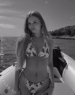 celine.fabienne Nude Leaked Photo #53