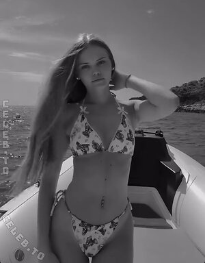 celine.fabienne Nude Leaked Photo #54