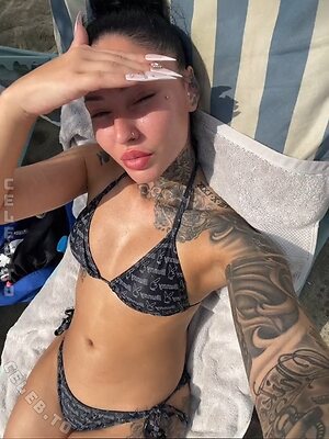 Celo Minati Nude Leaked Photo #27