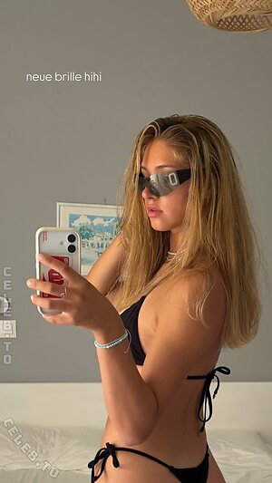 Chantall.smd Nude Leaked Photo #15