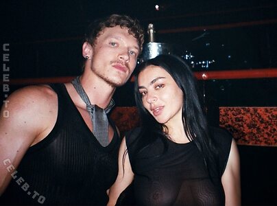 Charli XCX Nude Leaked Photo #61