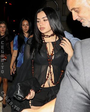 Charli XCX photo