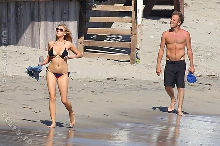 Charlotte McKinney Nude Leaked Photo #36