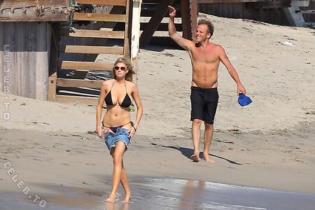 Charlotte McKinney Nude Leaked Photo #41