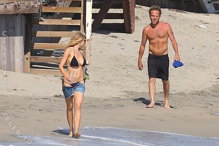 Charlotte McKinney Nude Leaked Photo #42