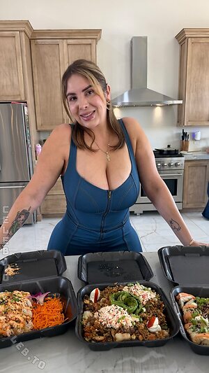 Chimocurves Nude Leaked Photo #2