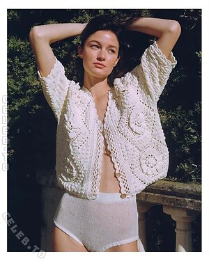 Chloe Bechini photo