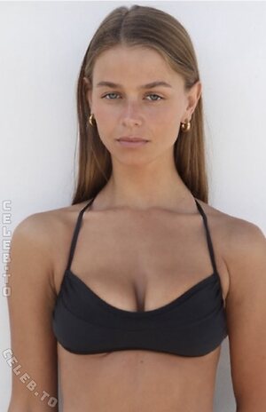 Chloe Campbell Nude Leaked Photo #33