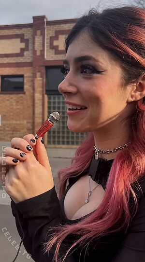Chrissy Costansa avatar