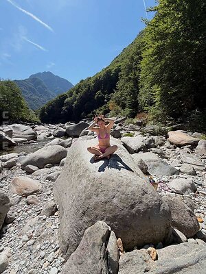 Christina Hänni Nude Leaked Photo #33