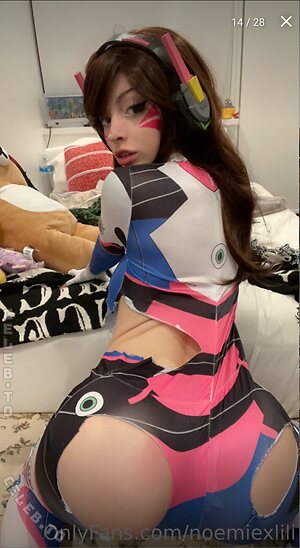 Cinnannoe Nude Leaked Photo #42