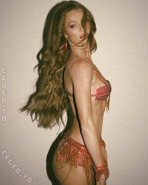 Cintia Dicker Nude Leaked Photo #3