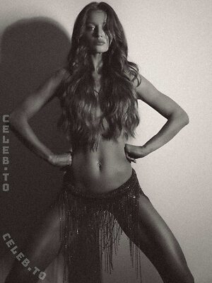 Cintia Dicker Nude Leaked Photo #7