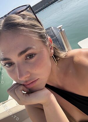 Clara Fernández Nude Leaked Photo #9