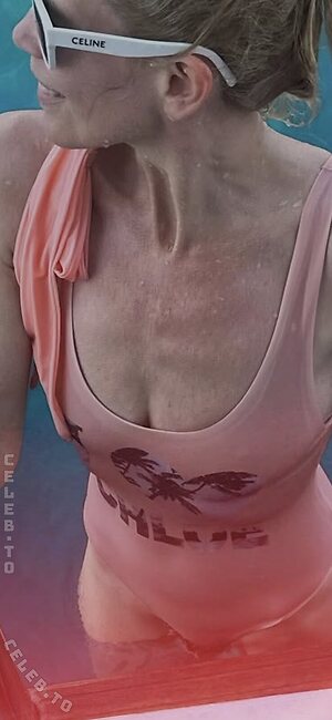 Claudia Schiffer Nude Leaked Photo #12
