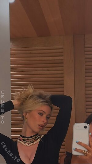Clementine Vaughn Nude Leaked Photo #10