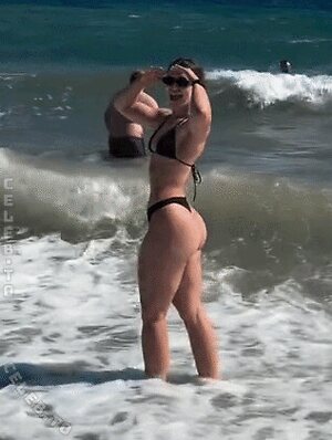 Coach Nina Nude Leaked Photo #15