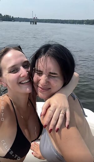 Coupleontour Nude Leaked Photo #28