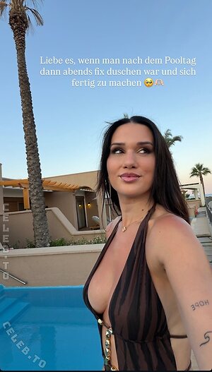 Coupleontour Nude Leaked Photo #56