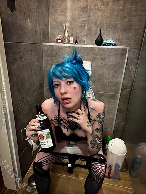 coy emo Nude Leaked Photo #27