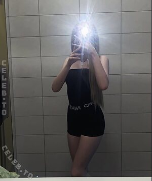 crystalmarykitty Nude Leaked Photo #8