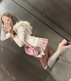 crystalmarykitty Nude Leaked Photo #21
