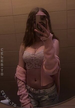 crystalmarykitty Nude Leaked Photo #35
