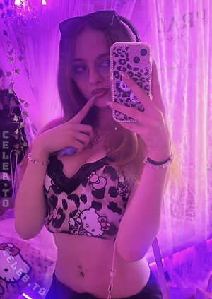 crystalmarykitty Nude Leaked Photo #38