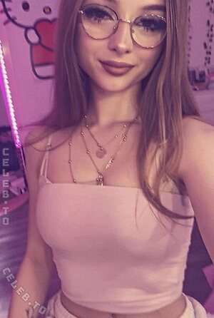 crystalmarykitty Nude Leaked Photo #44