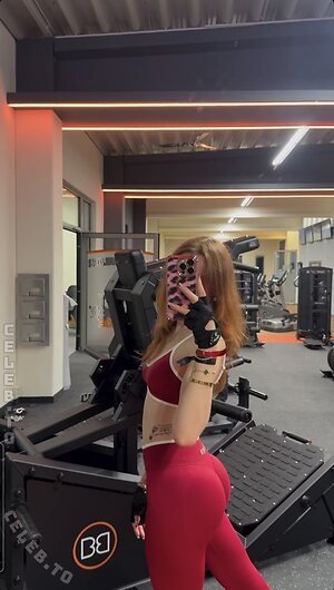 cryxsarah.gbc Nude Leaked Photo #7