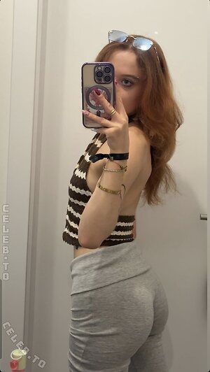 cryxsarah.gbc Nude Leaked Photo #8