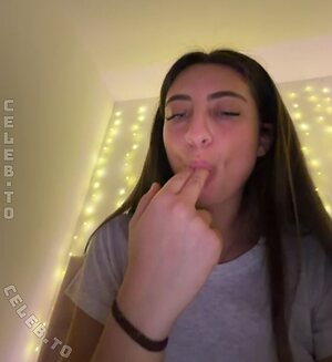 CuteJuliaa photo