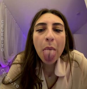 CuteJuliaa photo