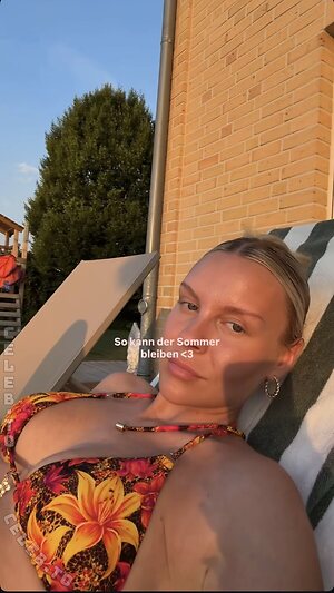 Dagi Bee Nude Leaked Photo #73