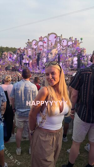 Dagi Bee Nude Leaked Photo #127