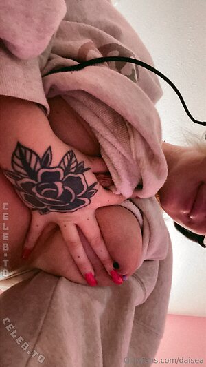 Daisea Nude Leaked Photo #9