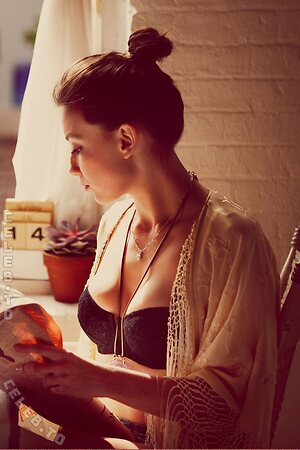 Daisy Lowe Nude Leaked Photo #33