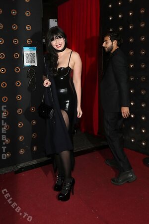 Daisy Lowe photo