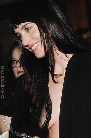 Dakota Johnson Nude Leaked Photo #174