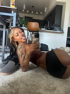 Dalia Dolllyfield Nude Leaked Photo #21