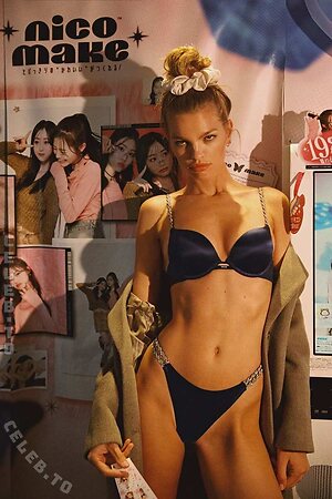 Daphne Groeneveld Nude Leaked Photo #231