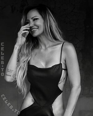 Deborah De Luca Nude Leaked Photo #31