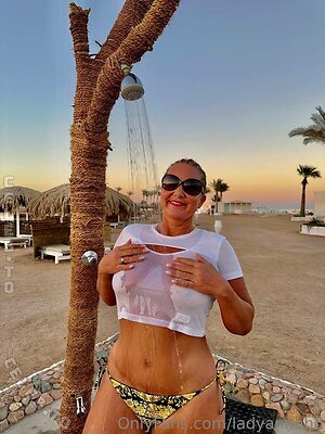 Deinebianca Nude Leaked Photo #70