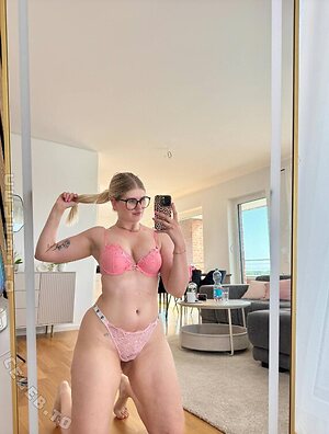 deineemilia Nude Leaked Photo #404